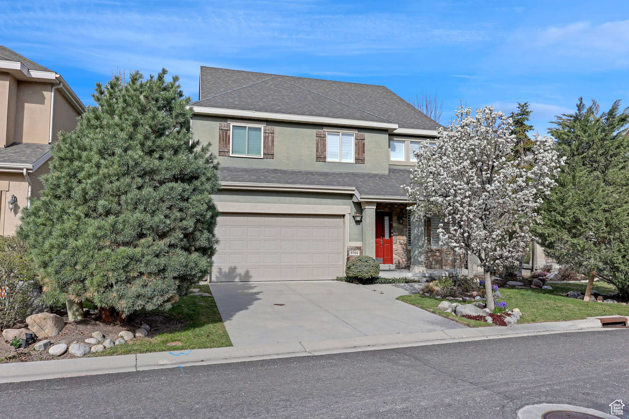 9706 S Bluffside Dr, Sandy, Utah image 2