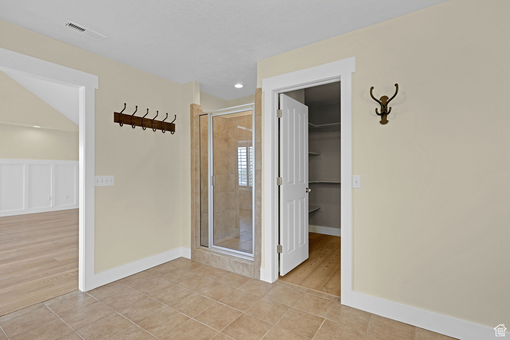 9706 S Bluffside Dr, Sandy, Utah image 50