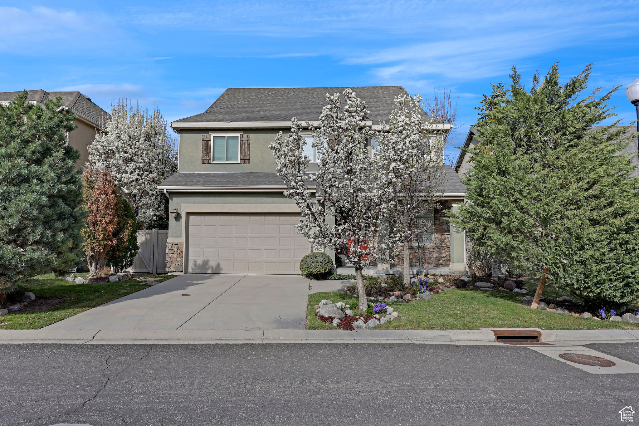 9706 S Bluffside Dr, Sandy, Utah image 1