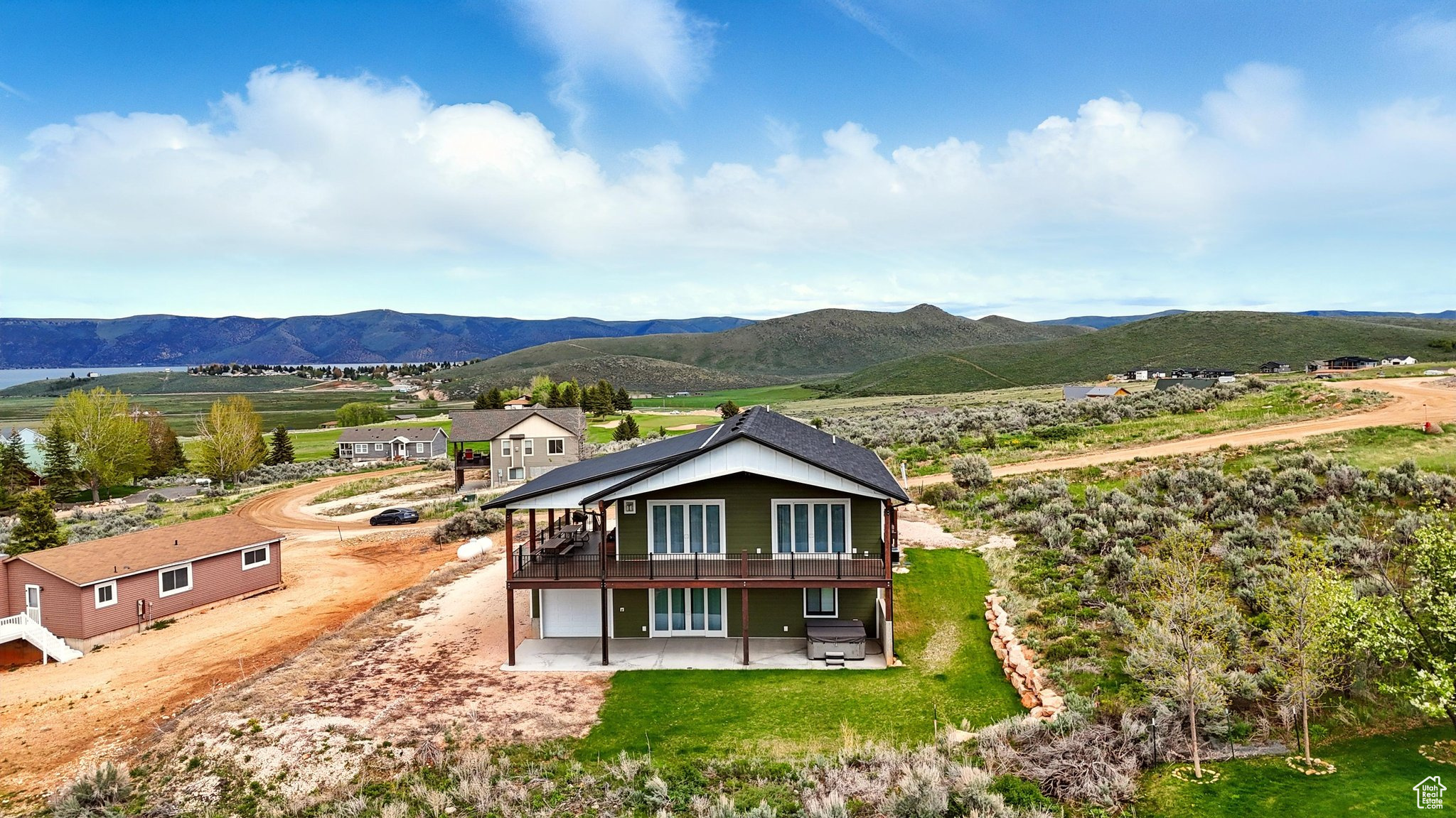 2882 S Golf Course Dr, Garden City, Utah image 1