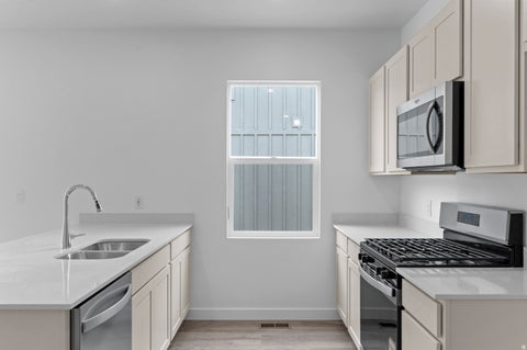 Tiny photo for 2023 E CORRIENTE DR #340, Salem, UT 84653 (MLS # 2182098)