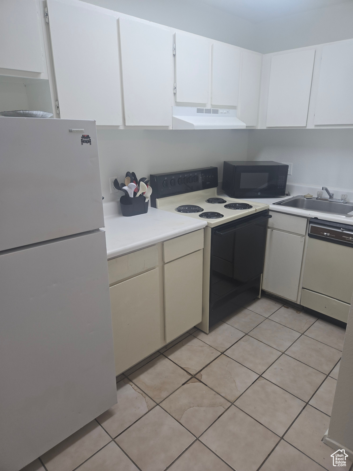 CEDAR POINTE CONDO - Residential