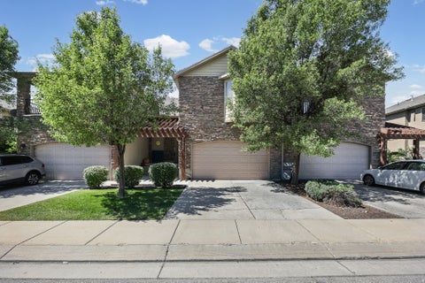 Townhouse For Sale - 7176 S Villa Place Dr<br/> Midvale, UT 84047
