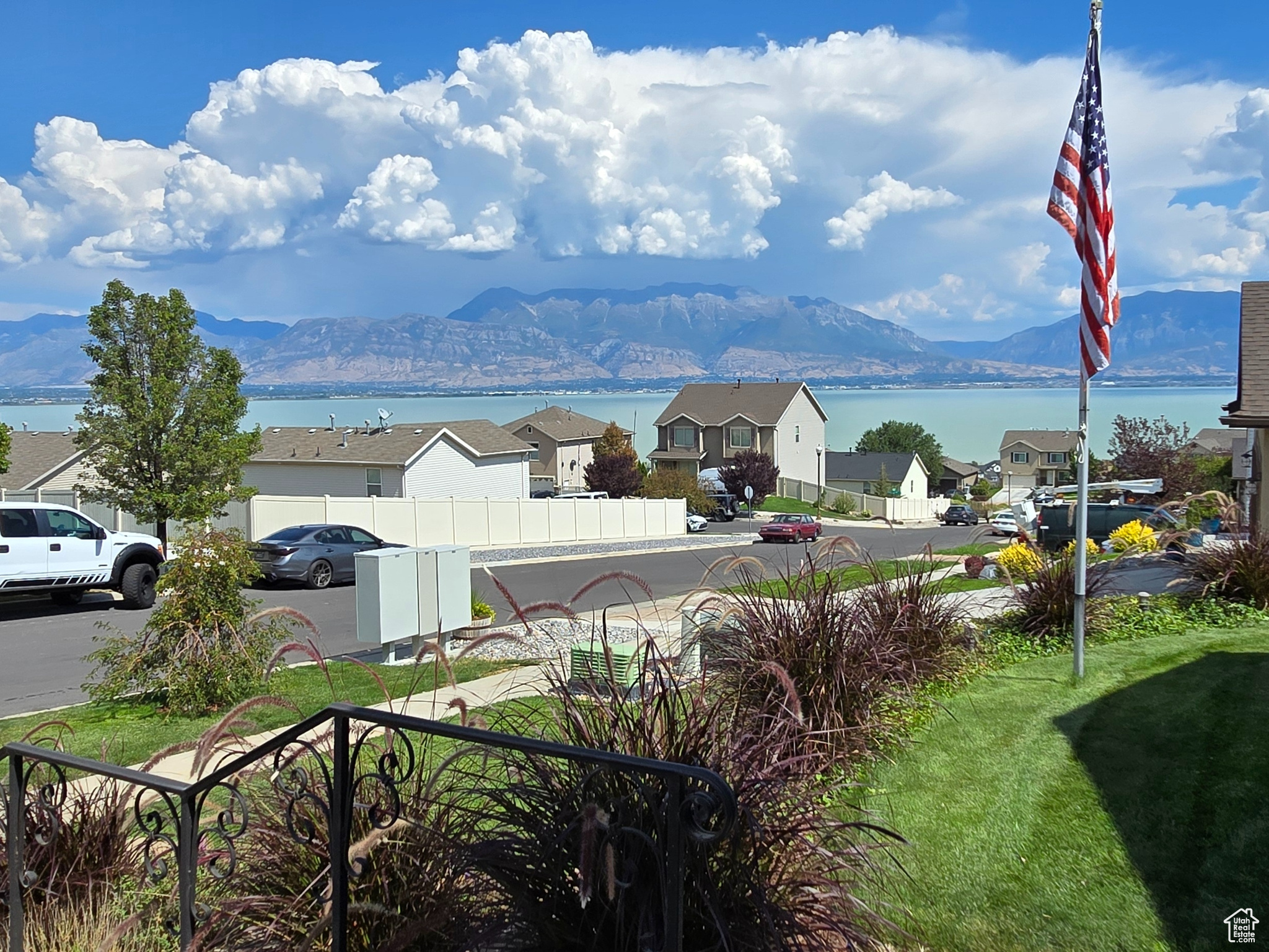 VILLAGE OF HAWKS LANDING - Residential