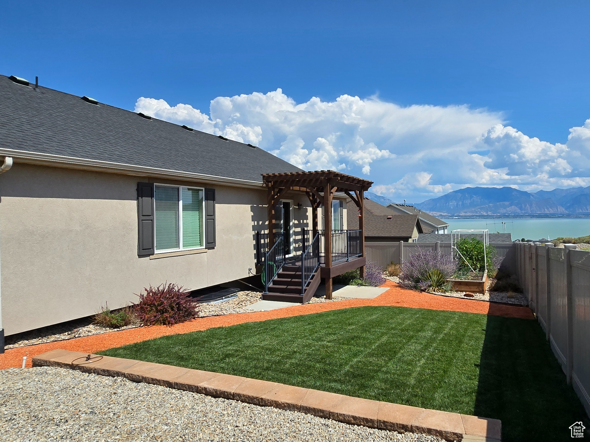 VILLAGE OF HAWKS LANDING - Residential