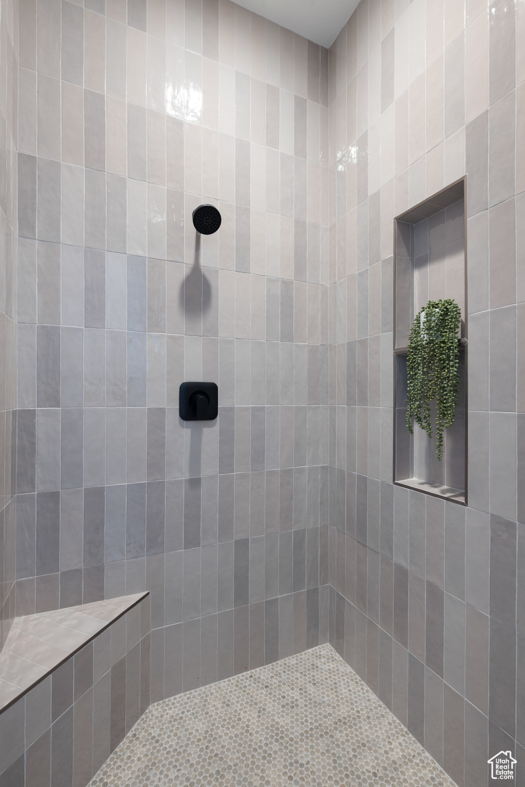 SCENIC POINT - Residential