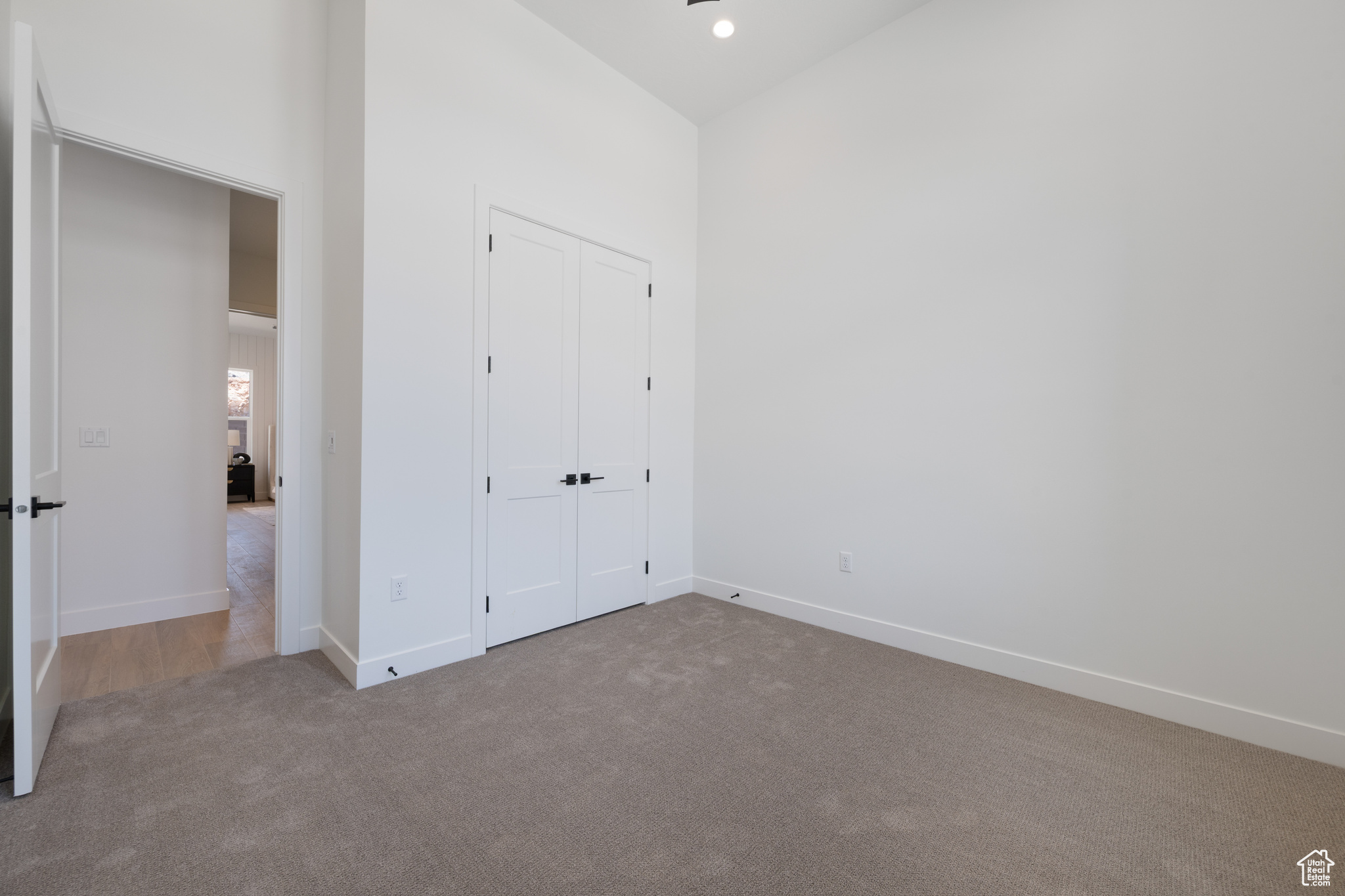 SCENIC POINT - Residential