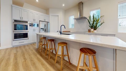 Tiny photo for 746 W 250 N, Springville, UT 84663 (MLS # 2154123)