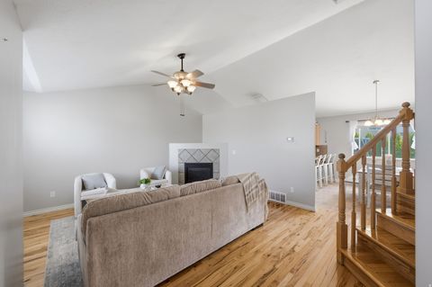 Tiny photo for 1901 S 650 E, Clearfield, UT 84015 (MLS # 2153918)