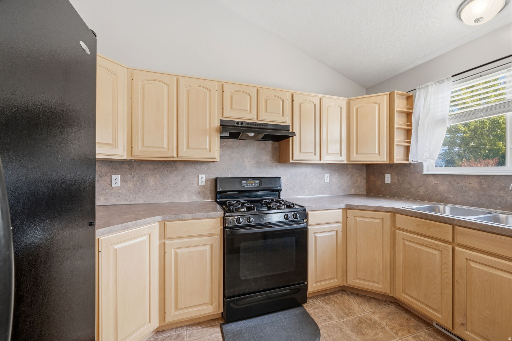 FOX HOLLOW PHASE 2 - Residential