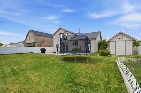 Tiny photo for 1901 S 650 E, Clearfield, UT 84015 (MLS # 2153918)