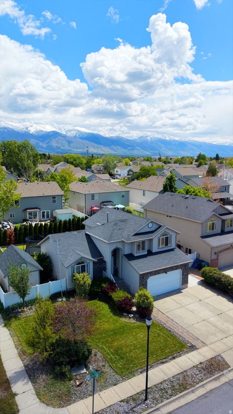 Tiny photo for 1901 S 650 E, Clearfield, UT 84015 (MLS # 2153918)