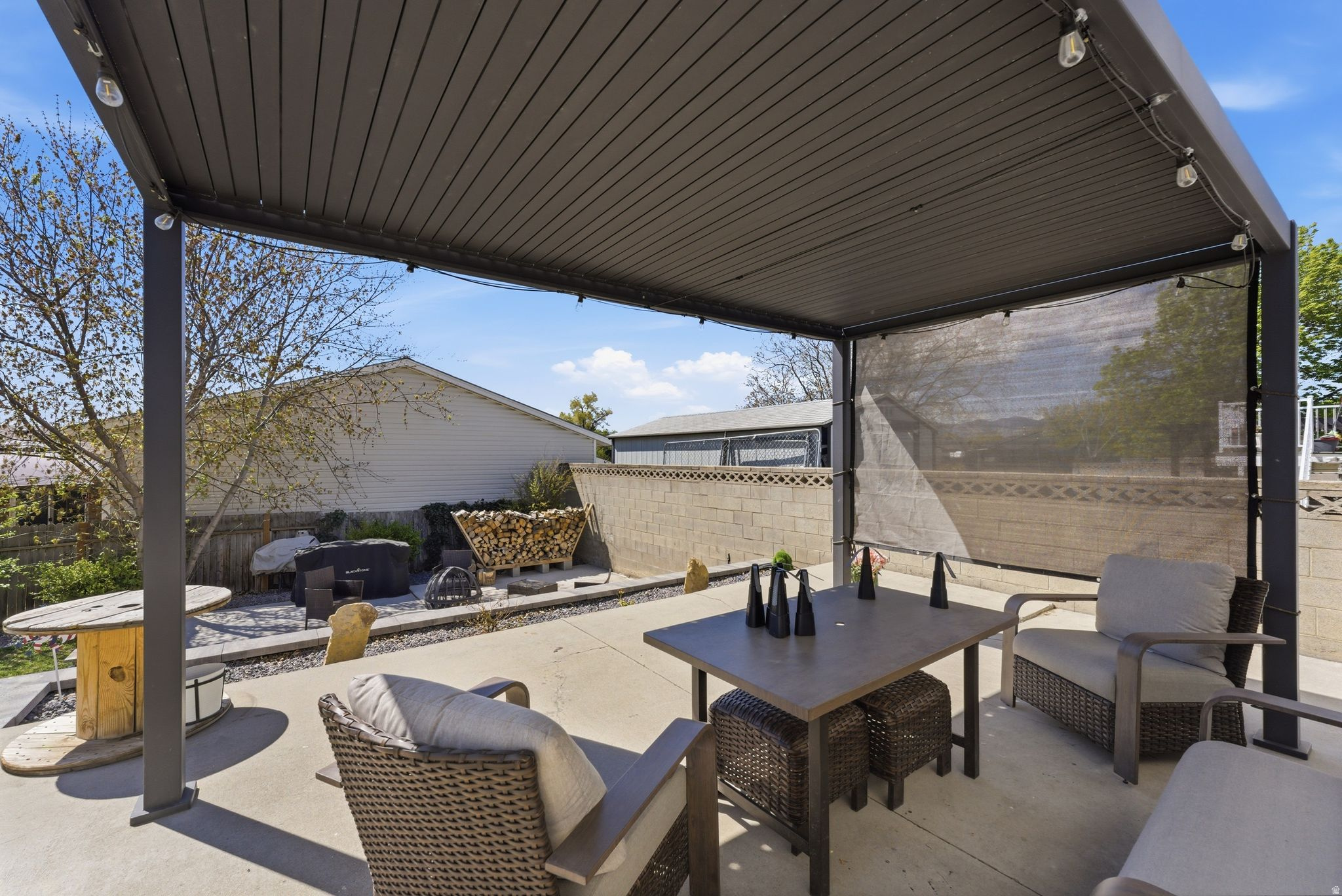 MISTY HILLS - Residential