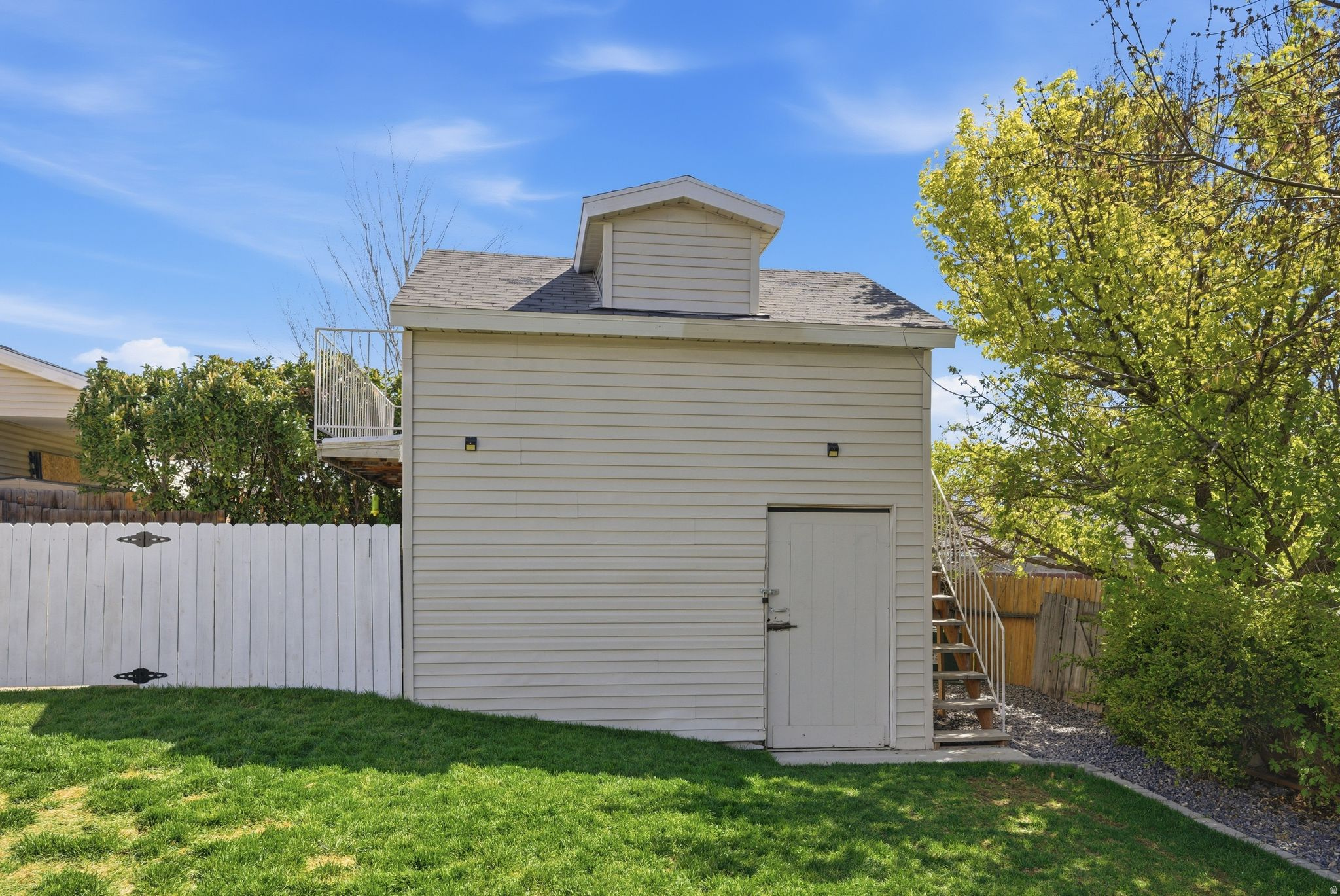 MISTY HILLS - Residential