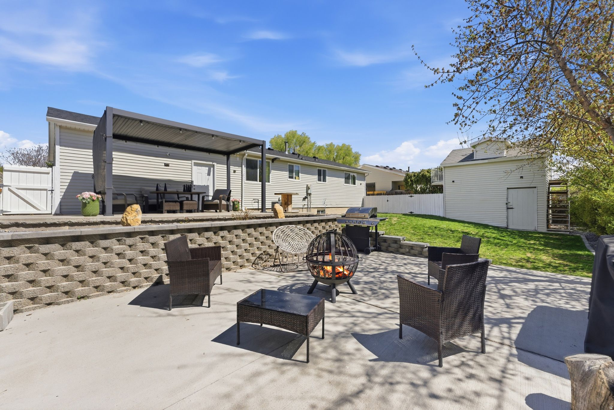 MISTY HILLS - Residential