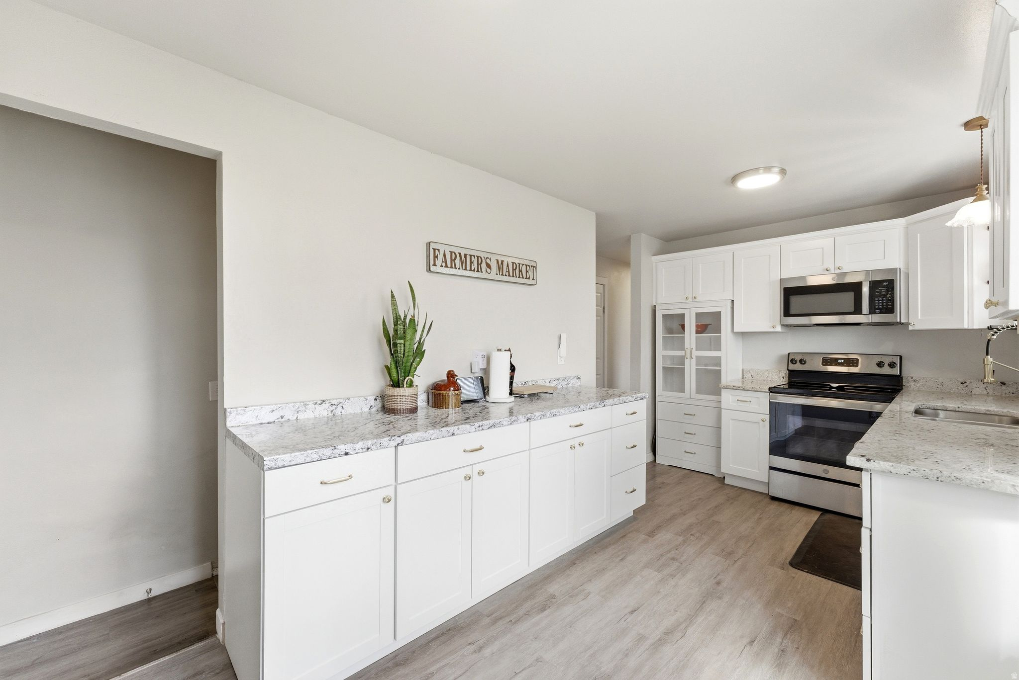 MISTY HILLS - Residential