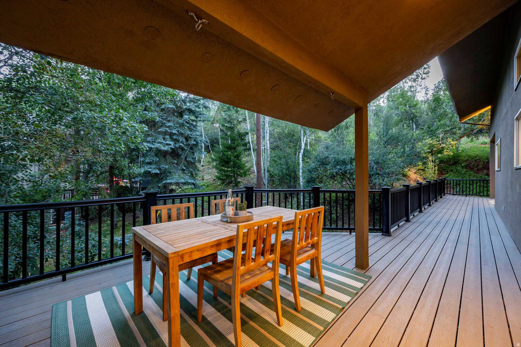 HIDDEN COVE - Residential