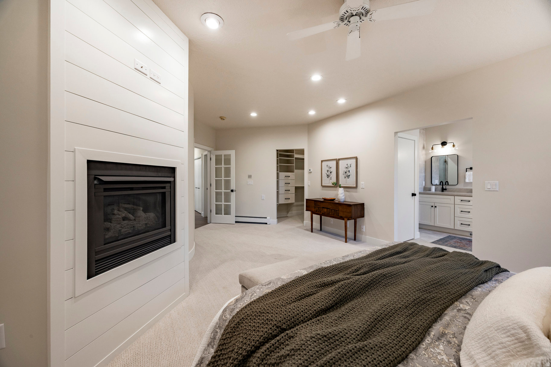 HIDDEN COVE - Residential