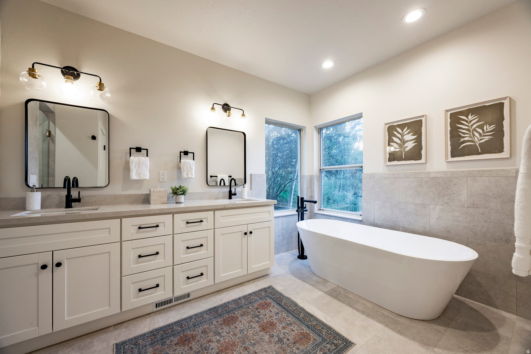 HIDDEN COVE - Residential