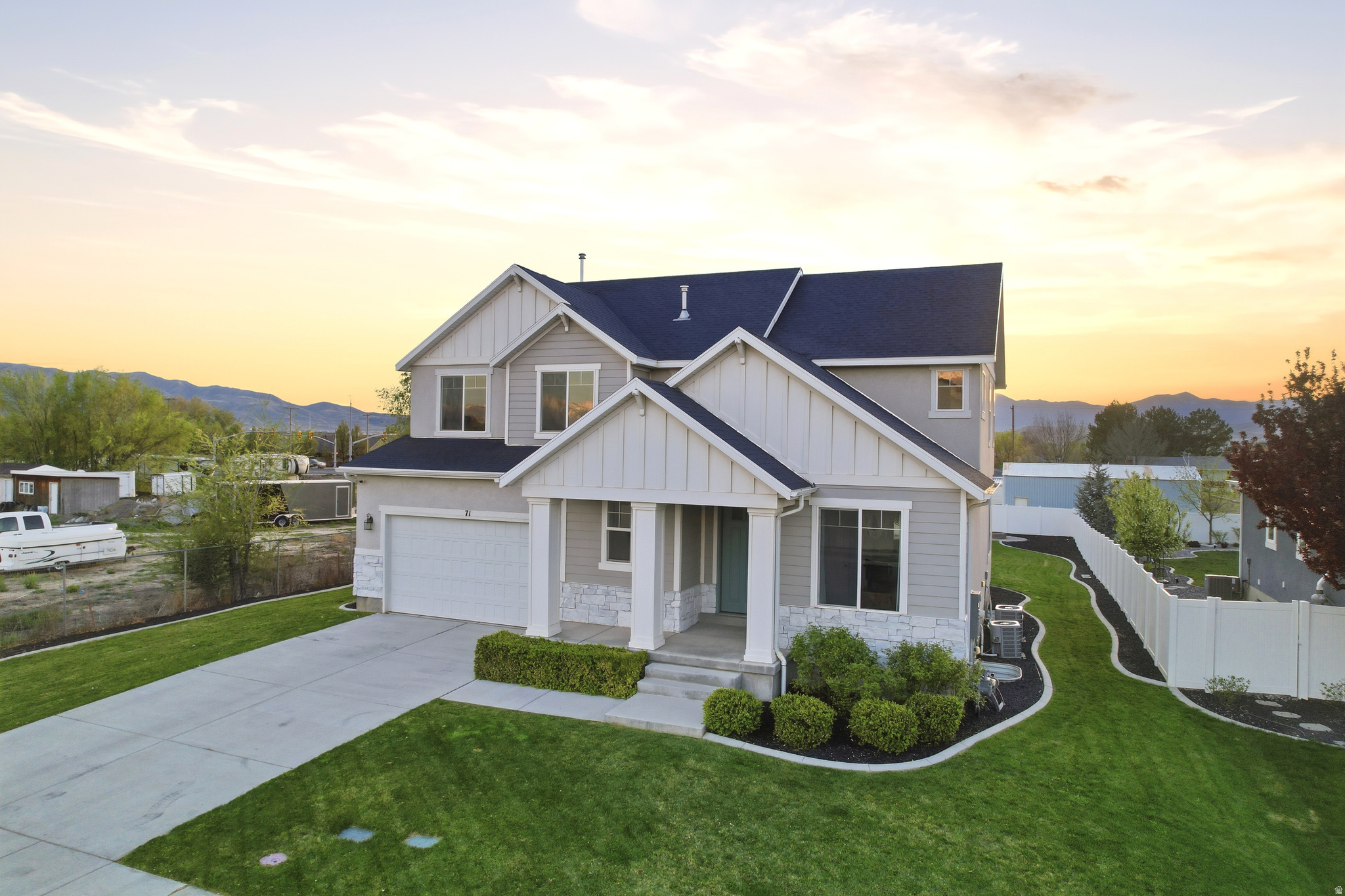 LARSON FARMS - Residential