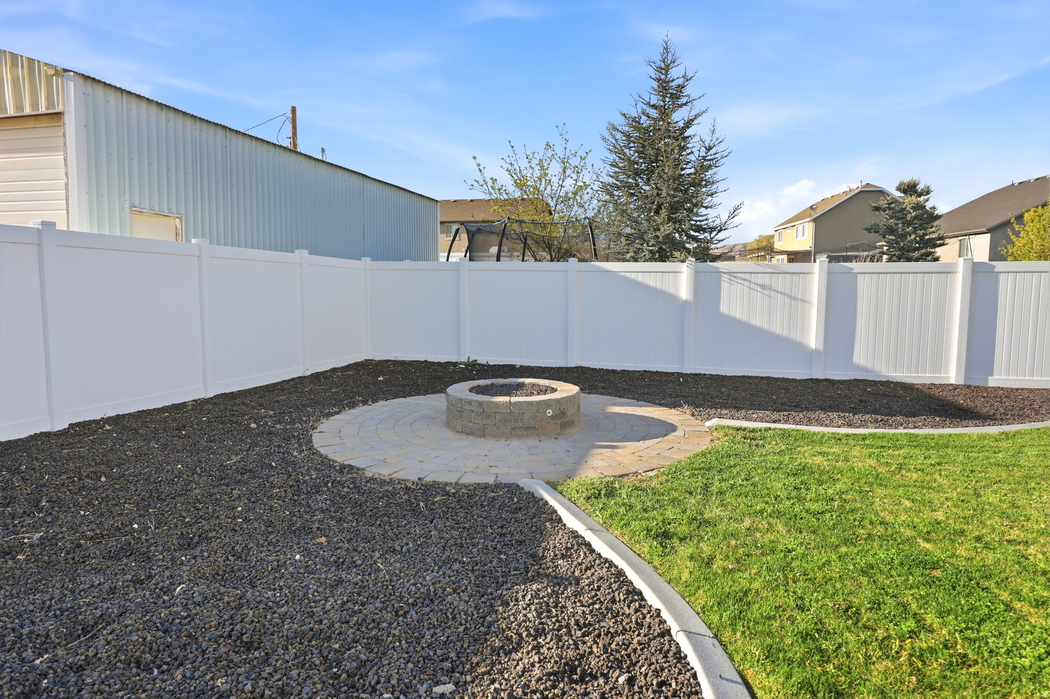 LARSON FARMS - Residential