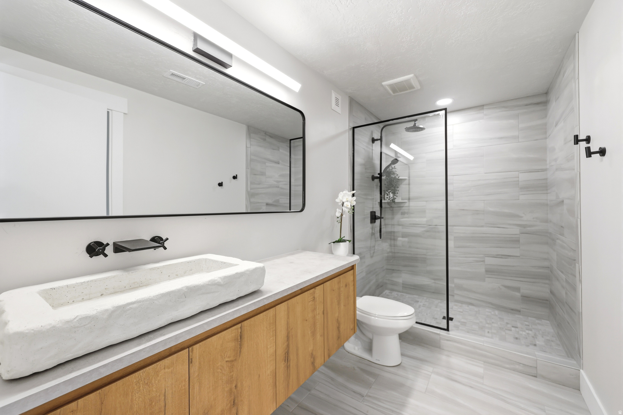 LARSON FARMS - Residential