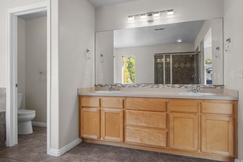 Tiny photo for 909 E ROSEBUD CT, Draper, UT 84020 (MLS # 2142334)