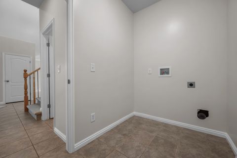 Tiny photo for 909 E ROSEBUD CT, Draper, UT 84020 (MLS # 2142334)