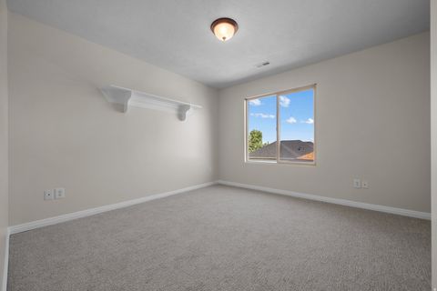 Tiny photo for 909 E ROSEBUD CT, Draper, UT 84020 (MLS # 2142334)