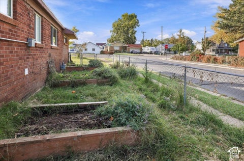 Tiny photo for 252 W 4900 ST S, Washington Terrace, UT 84405 (MLS # 2191773)