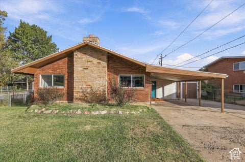 Photo of 252 W 4900 ST S, Washington Terrace, UT 84405 (MLS # 2191773)