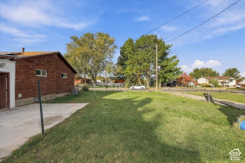 Tiny photo for 252 W 4900 ST S, Washington Terrace, UT 84405 (MLS # 2191773)