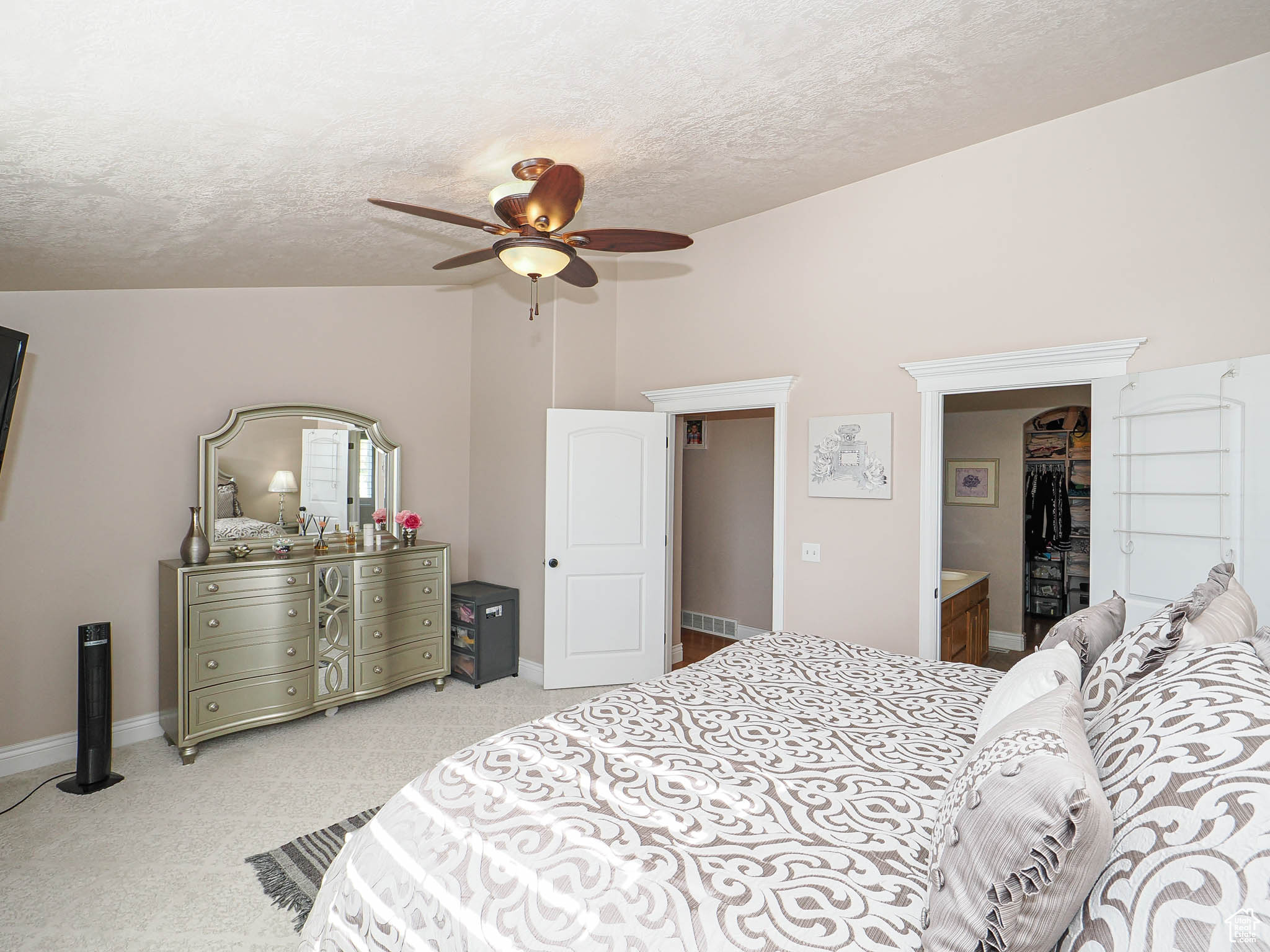 7956 S Cricket Ln, West Jordan, Utah image 23