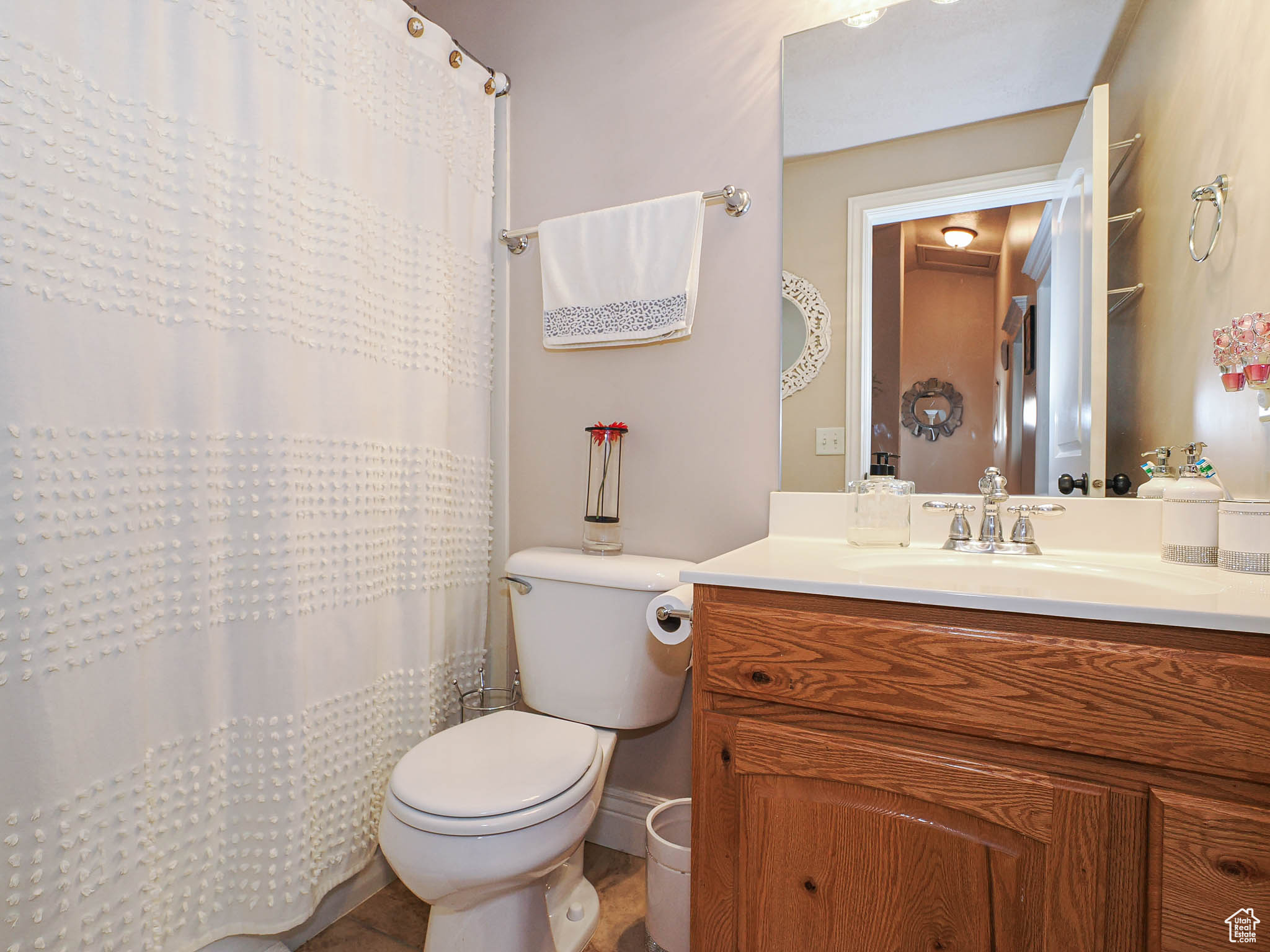 7956 S Cricket Ln, West Jordan, Utah image 33