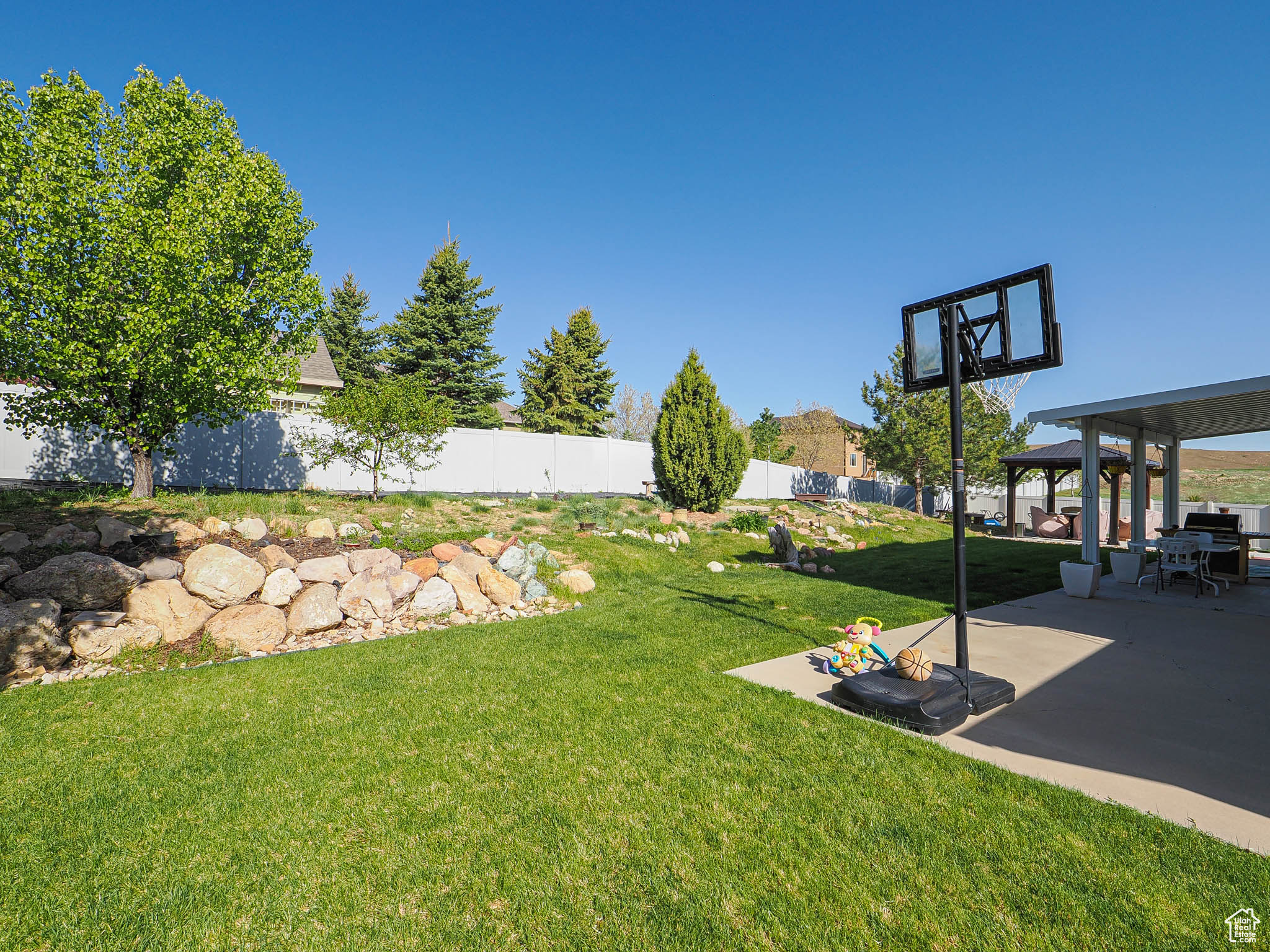 7956 S Cricket Ln, West Jordan, Utah image 36