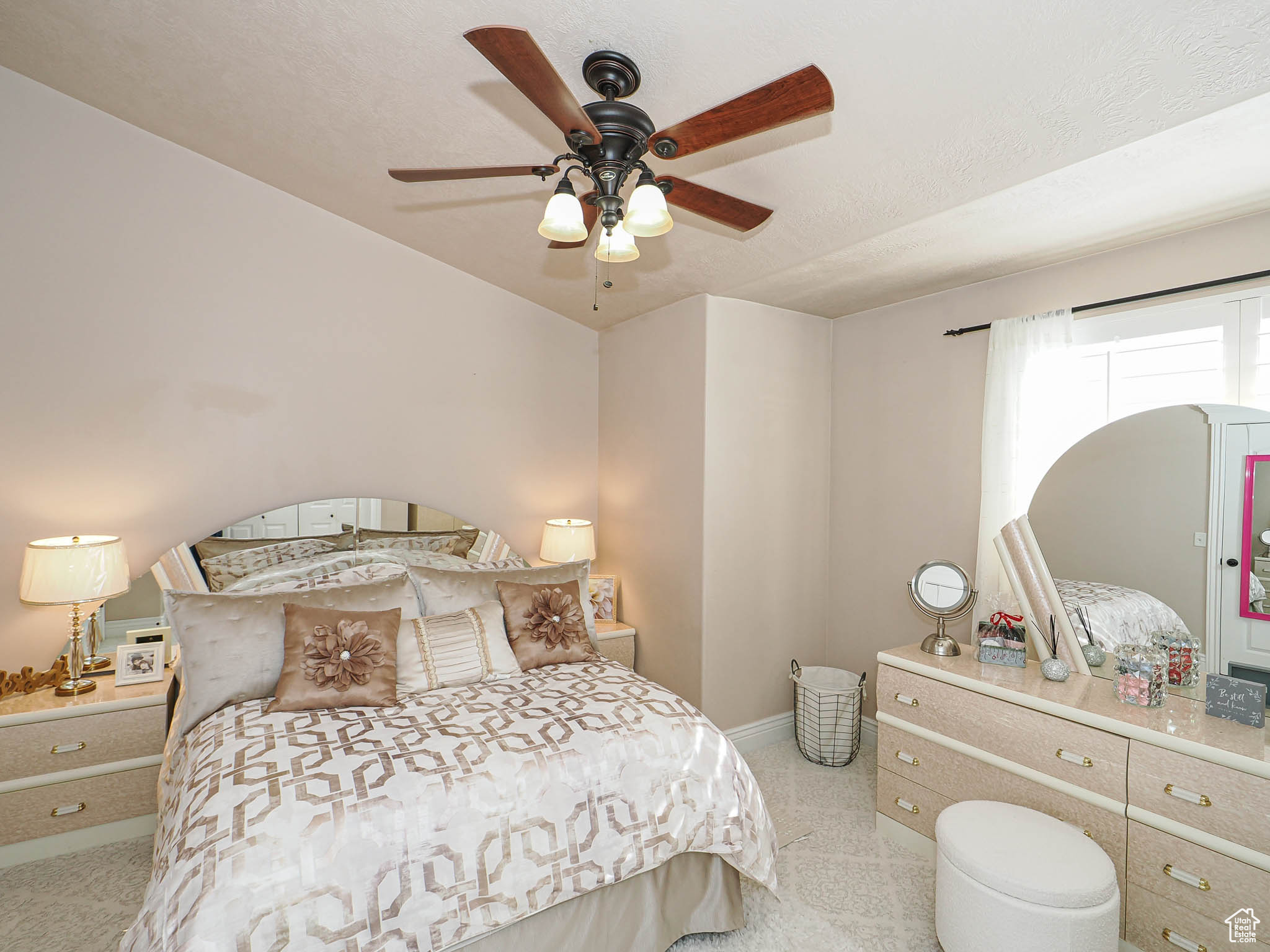 7956 S Cricket Ln, West Jordan, Utah image 31