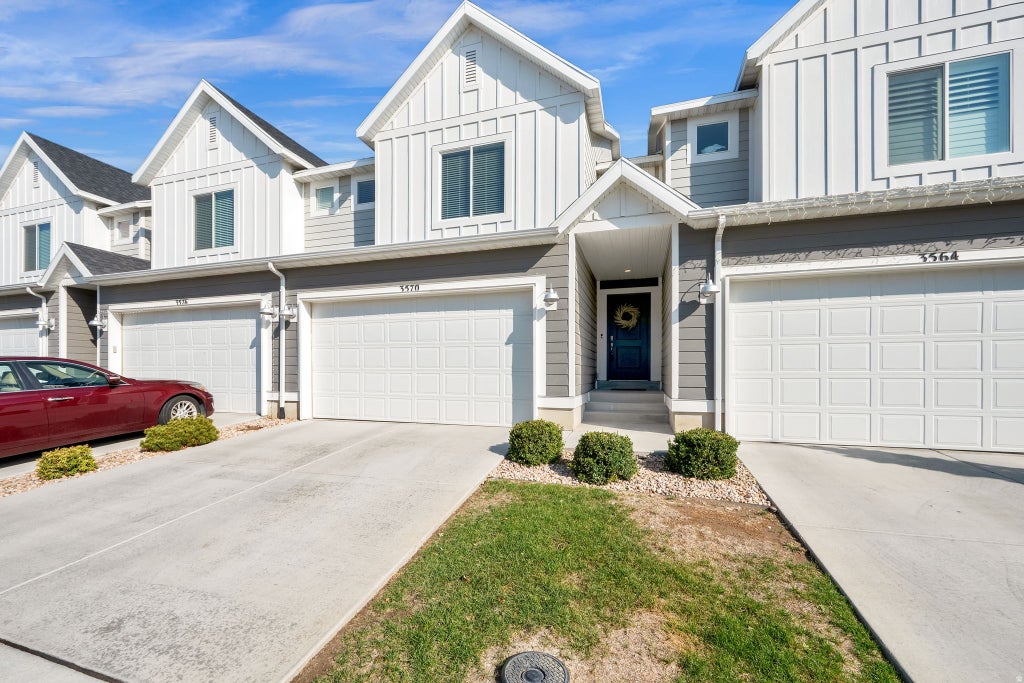 Photo of 3570 W GRASSLAND DR, Lehi, UT 84043 (MLS # 2185814)
