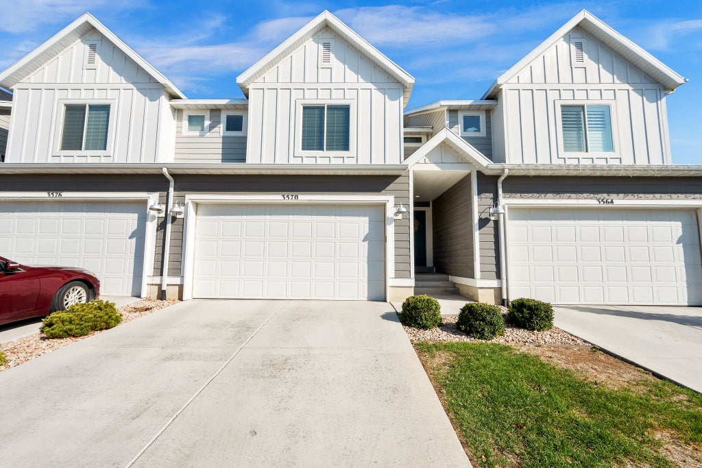 Photo of 3570 W GRASSLAND DR, Lehi, UT 84043 (MLS # 2185814)