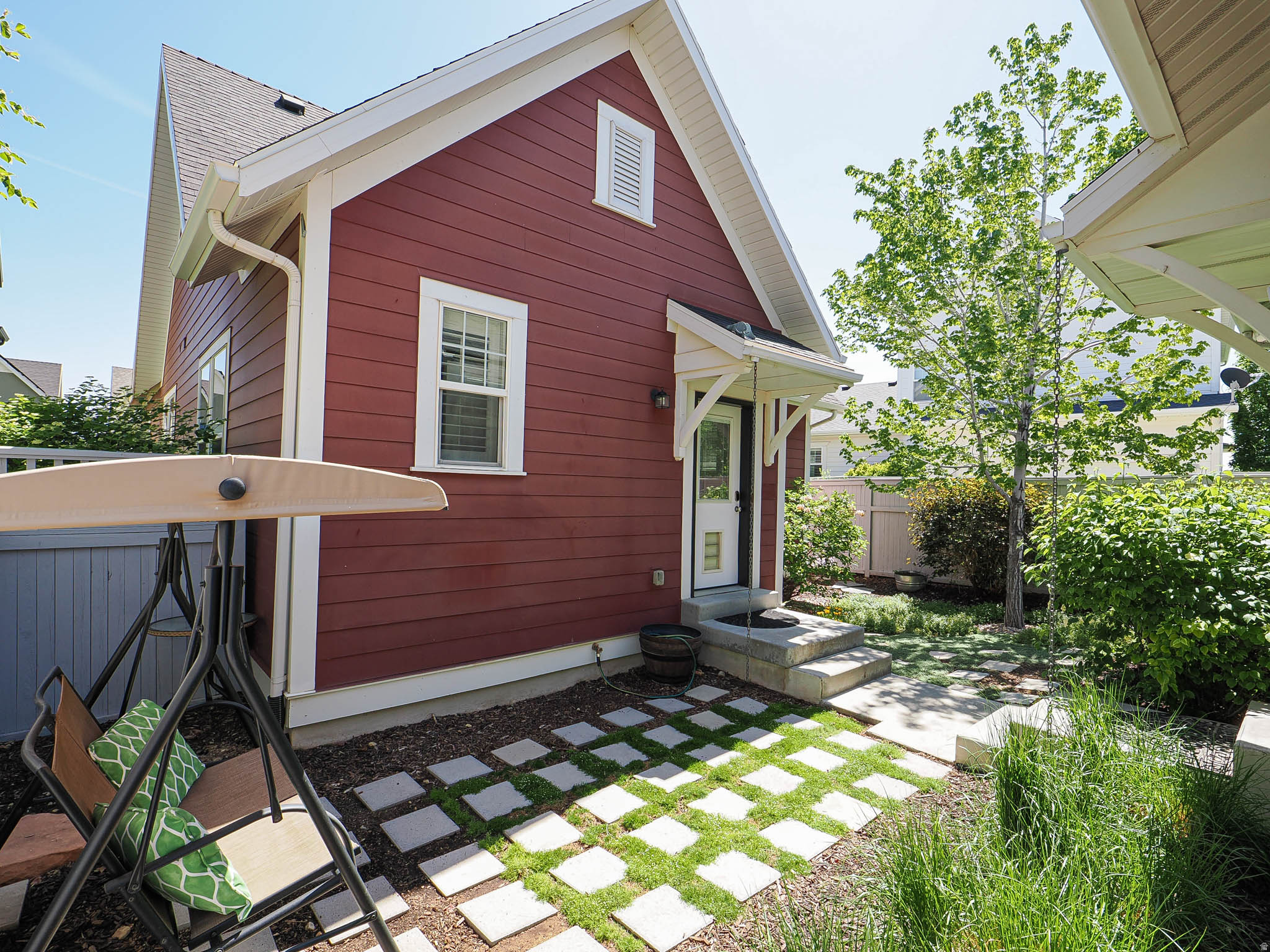 DAYBREAK - Residential