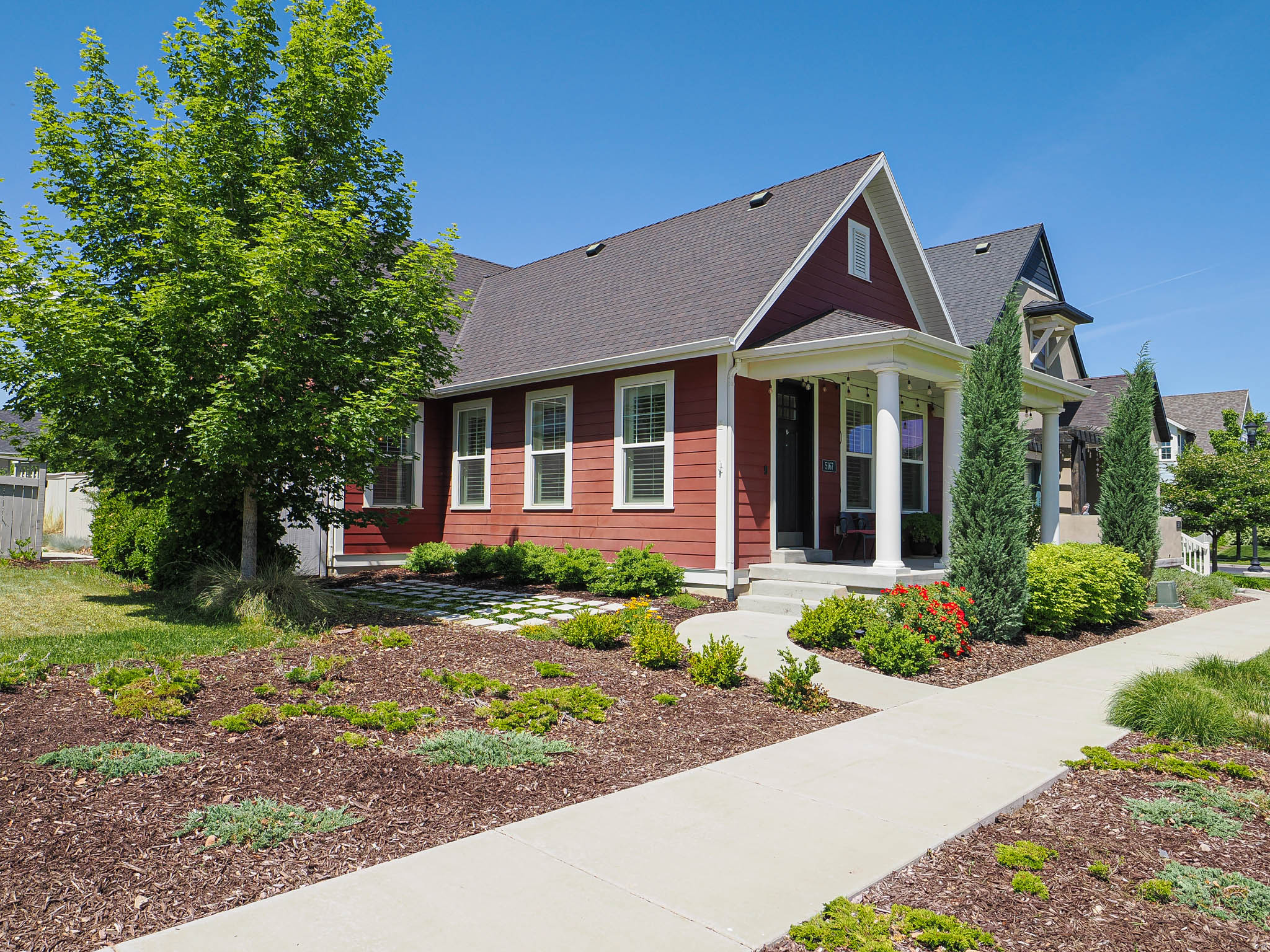 DAYBREAK - Residential