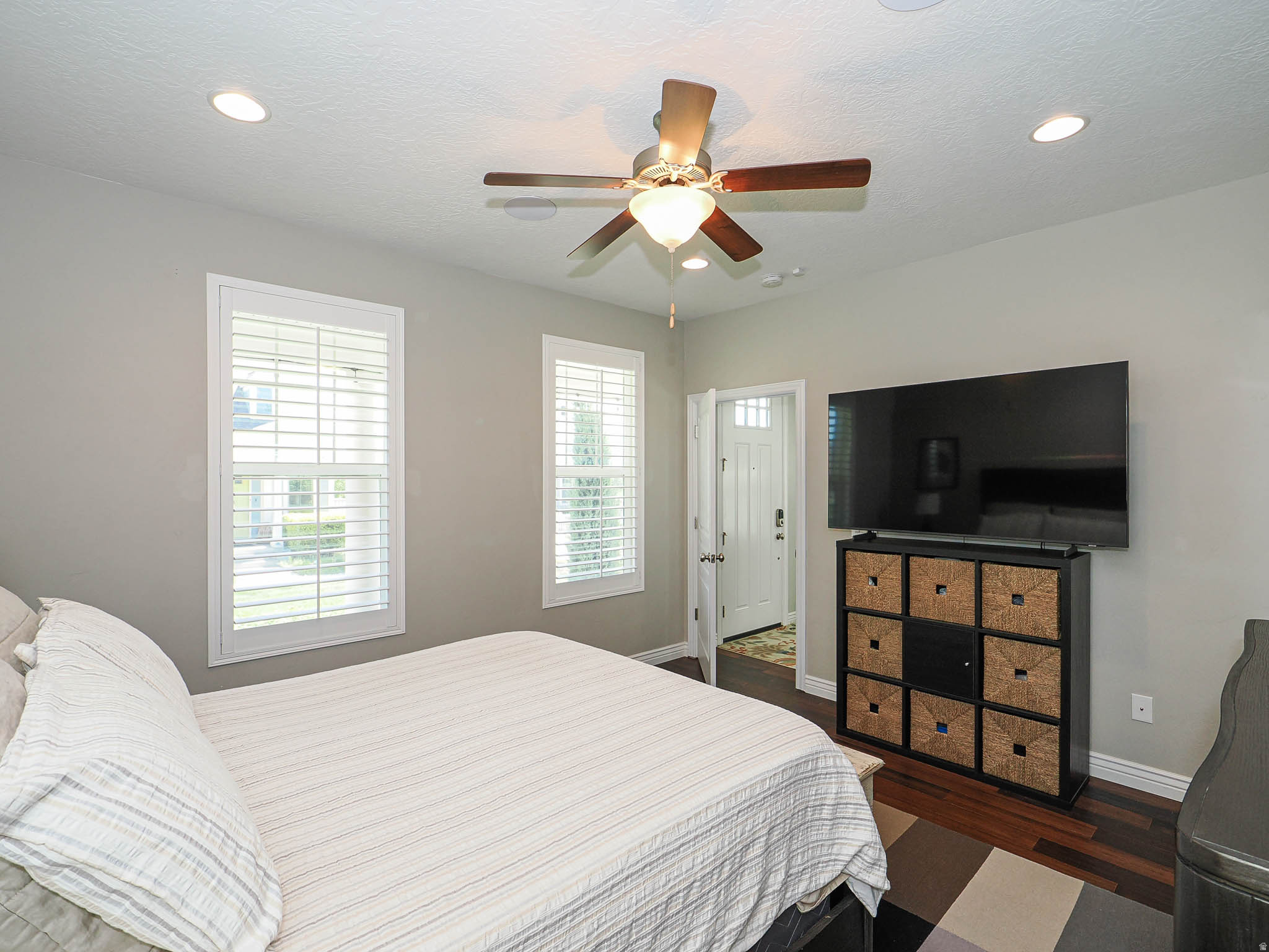 DAYBREAK - Residential