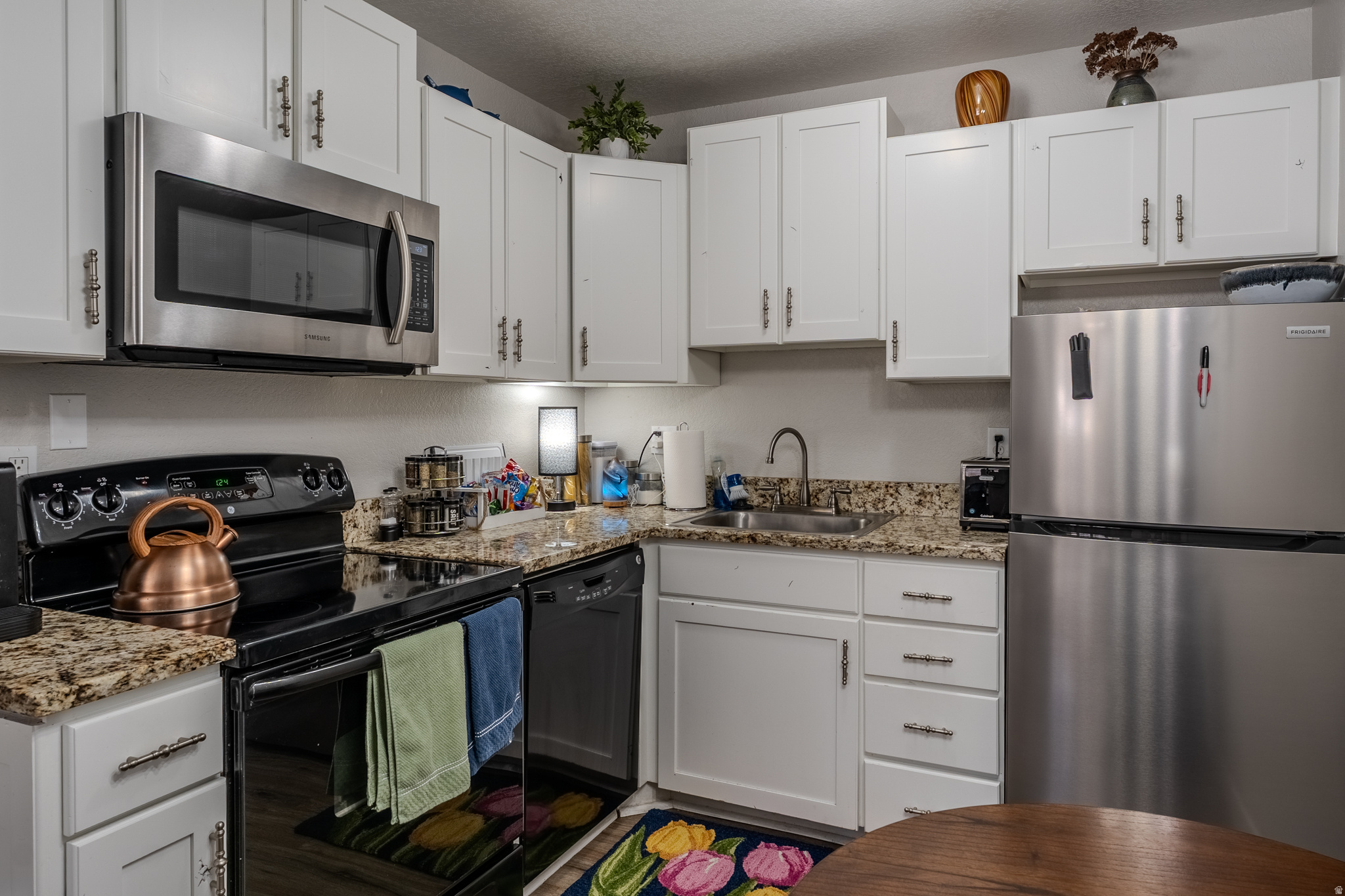 CARRIAGE HOUSE - Residential