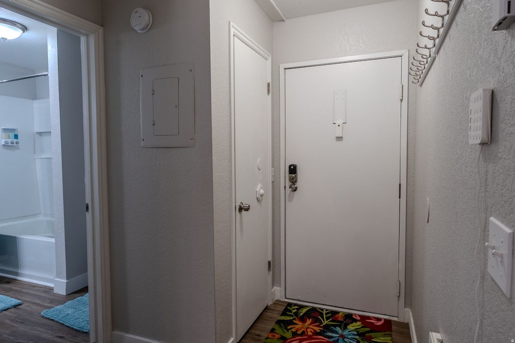 Photo of 1940 PROSPECTOR AVE #120, Park City, UT 84060 (MLS # 2147867)