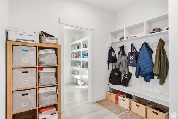 AMR5 MINOR SUBDIVISION - Residential