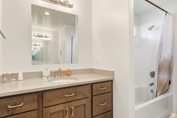 AMR5 MINOR SUBDIVISION - Residential