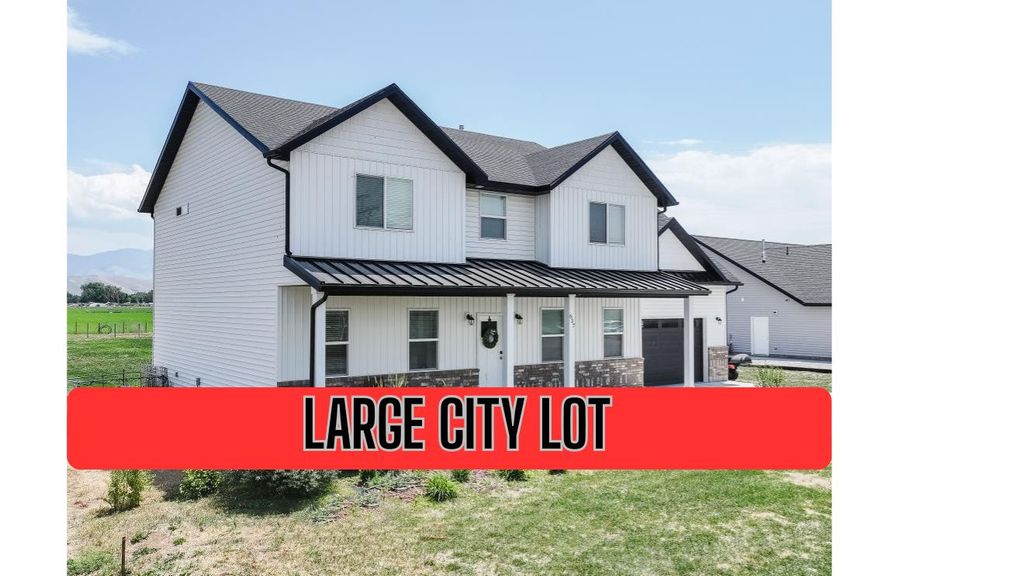 Photo of 637 S 4TH W W, Preston, ID 83263 (MLS # 2068513)