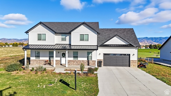 AMR5 MINOR SUBDIVISION - Residential