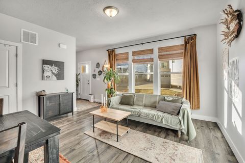 Tiny photo for 1217 S 200 E, Spanish Fork, UT 84660 (MLS # 2133904)