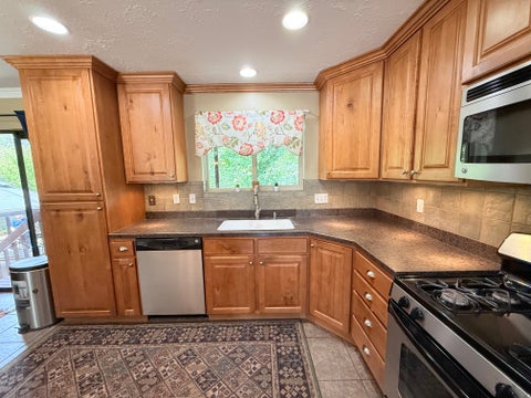 Tiny photo for 6246 S LORREEN DR, Murray, UT 84121 (MLS # 2172874)