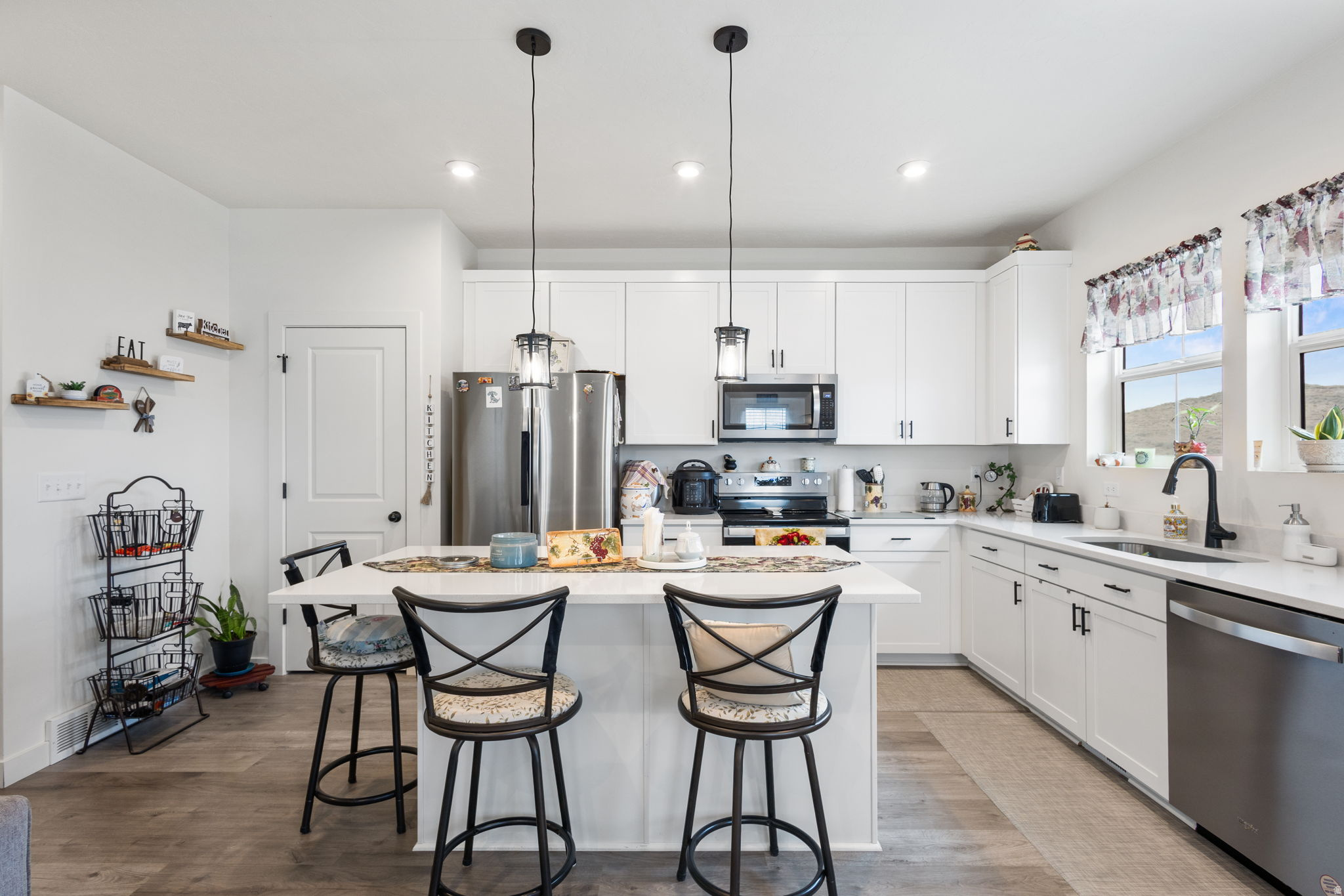 SCENIC MOUNTAIN - Residential